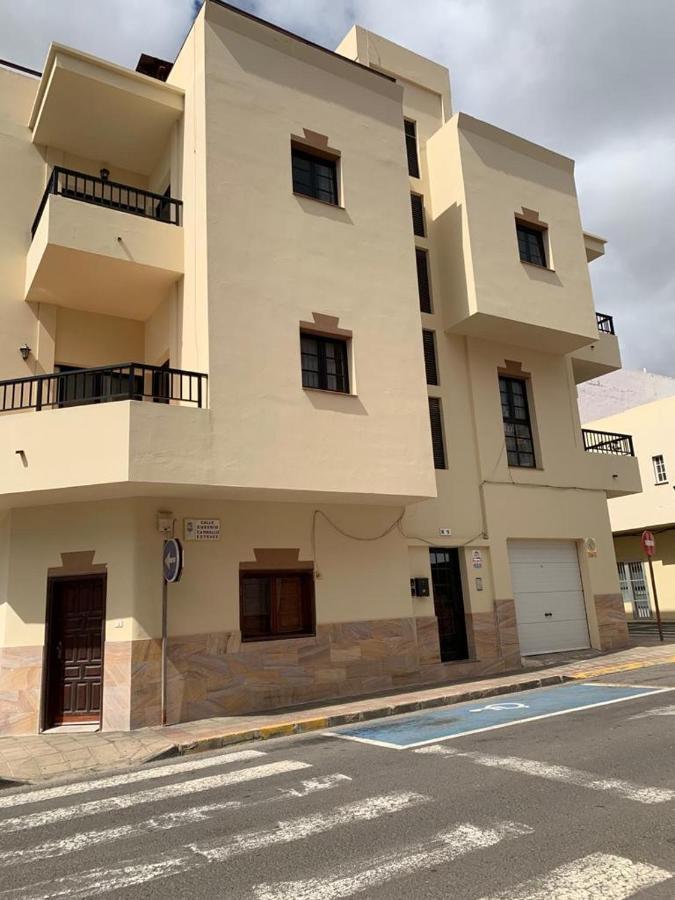 Calle Eusebio Carballo II Corralejo Exterior foto